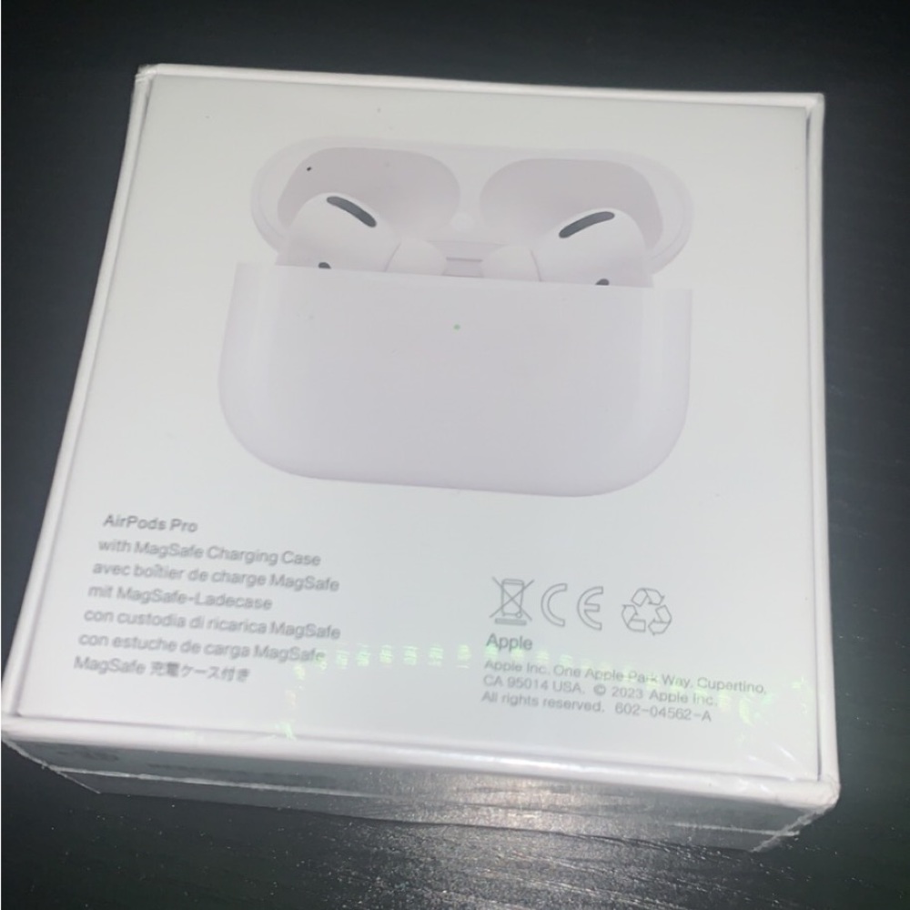 AirPod pros 2nd Gen brand new